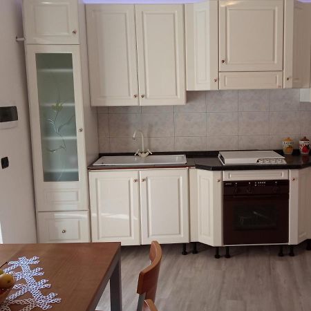 Entire Flat, Independent Entrance, 20 Mins To Bgy - Bergamo Milan Airport Nembro Exterior photo