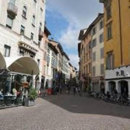 Entire Flat, Independent Entrance, 20 Mins To Bgy - Bergamo Milan Airport Nembro Exterior photo