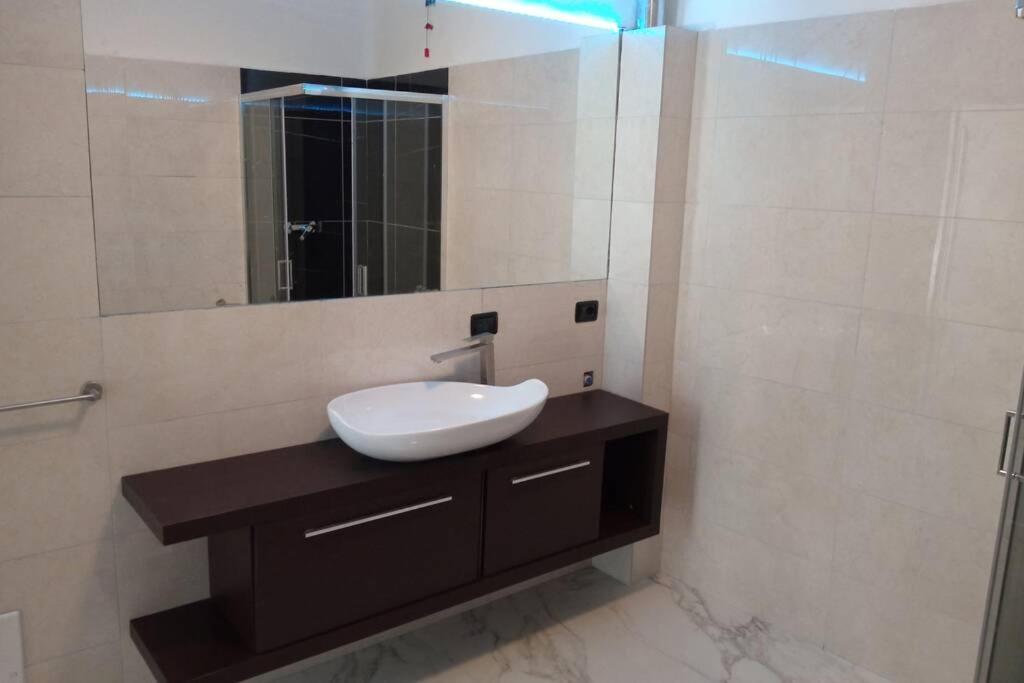 Entire Flat, Independent Entrance, 20 Mins To Bgy - Bergamo Milan Airport Nembro Exterior photo