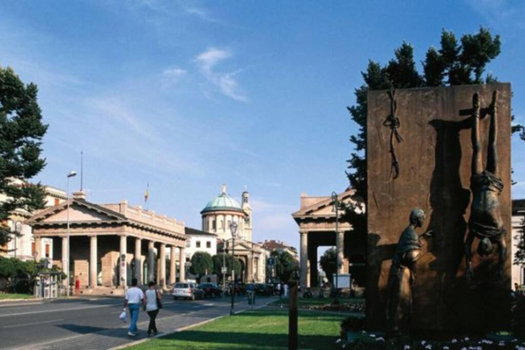 Entire Flat, Independent Entrance, 20 Mins To Bgy - Bergamo Milan Airport Nembro Exterior photo